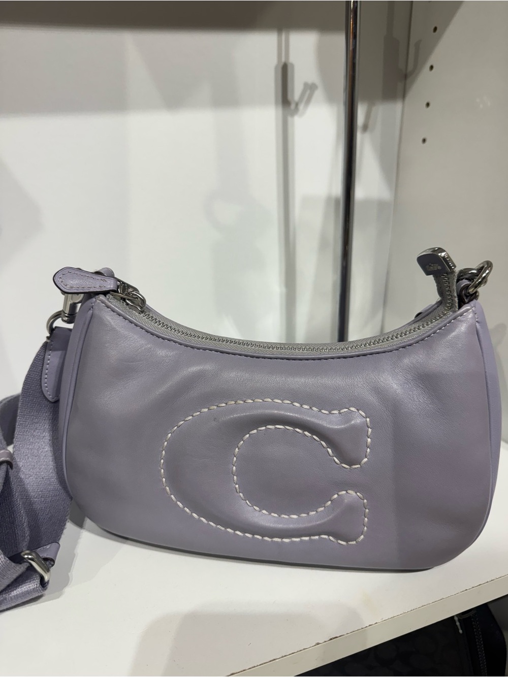 Coach Terry Lavender Leather Crossbody Bag with Silver Chain Strap - Picture 2 of 4